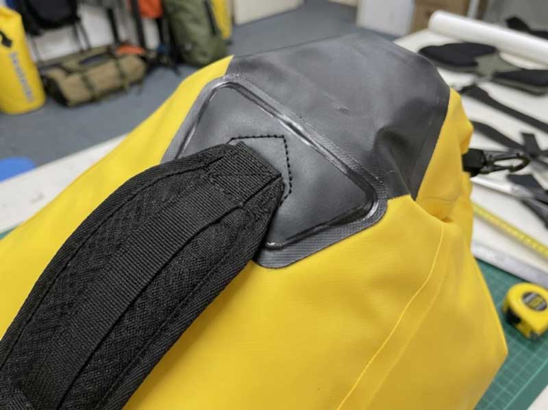 Ransel Dry Bag: Apa yang Berubah Saat Dry Bag Mendapat Tali Bahu